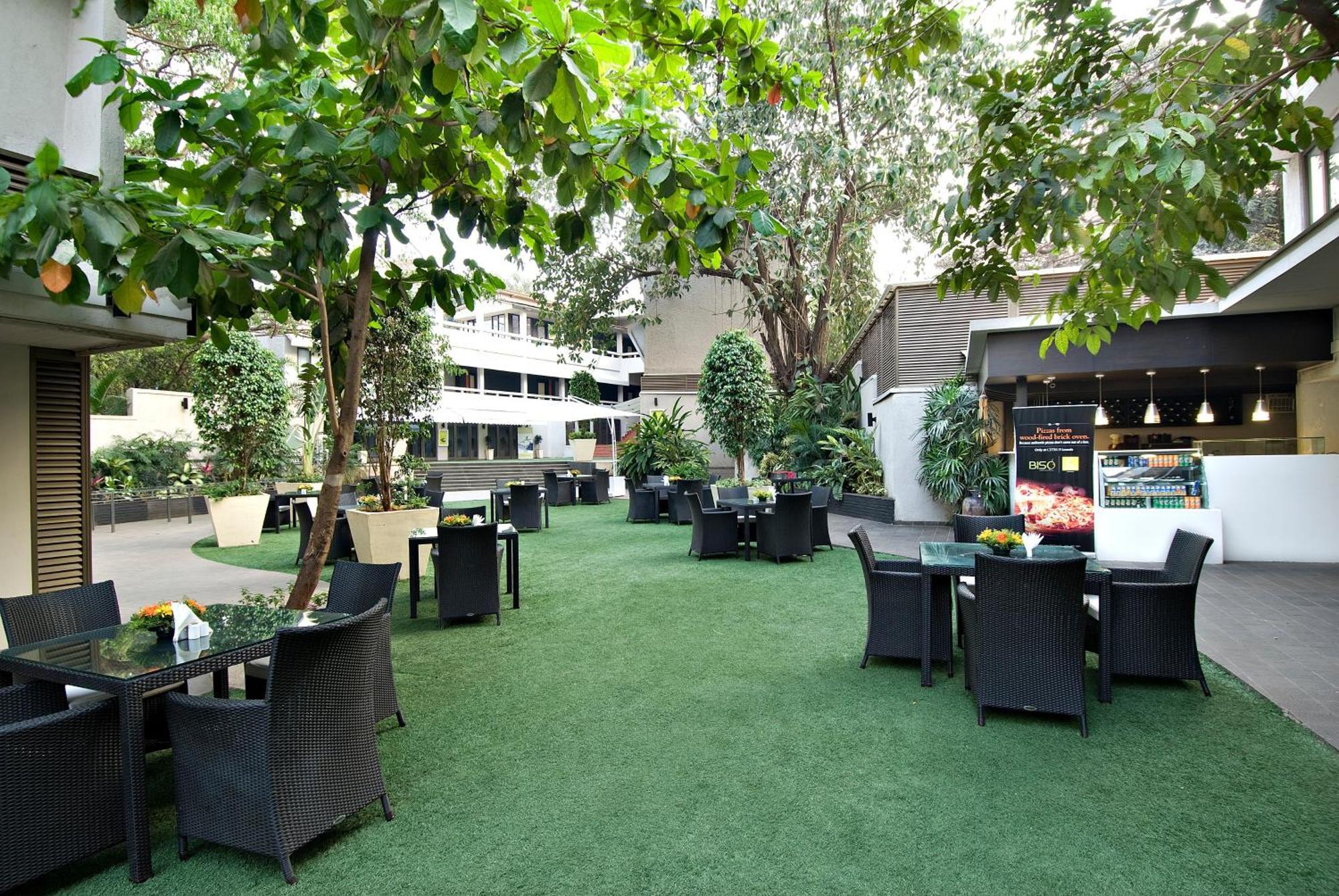 Citrus Hotel Lonavala Exterior foto