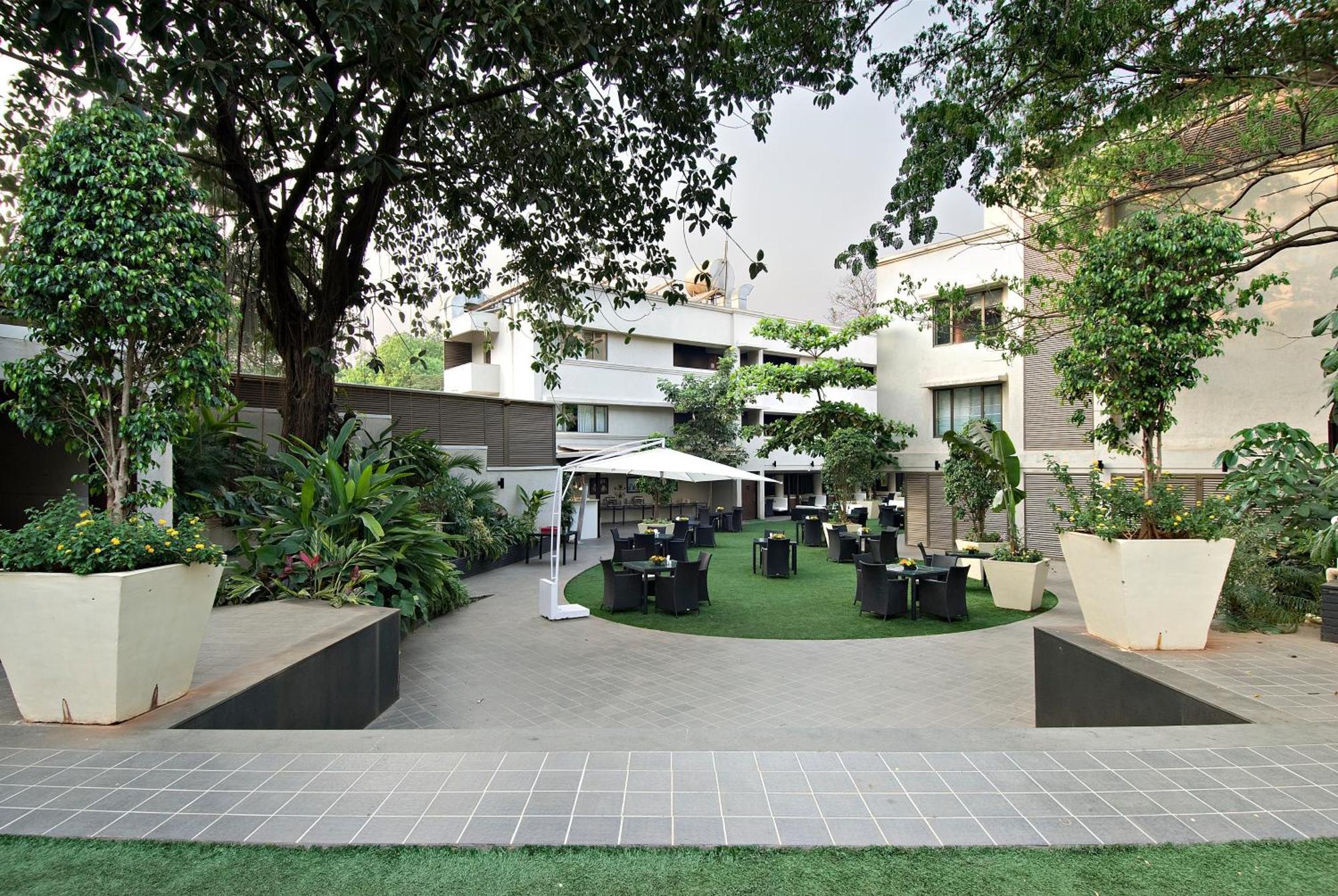 Citrus Hotel Lonavala Exterior foto