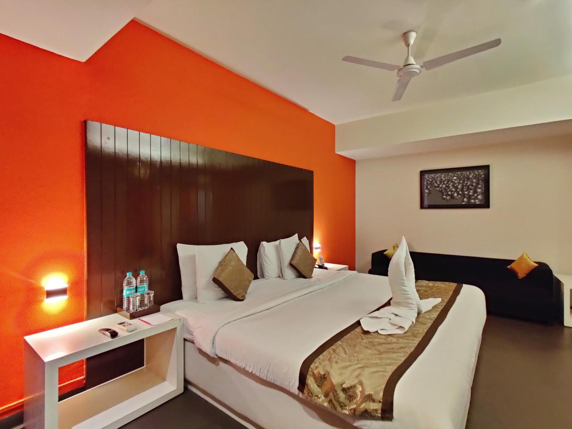 Citrus Hotel Lonavala Exterior foto